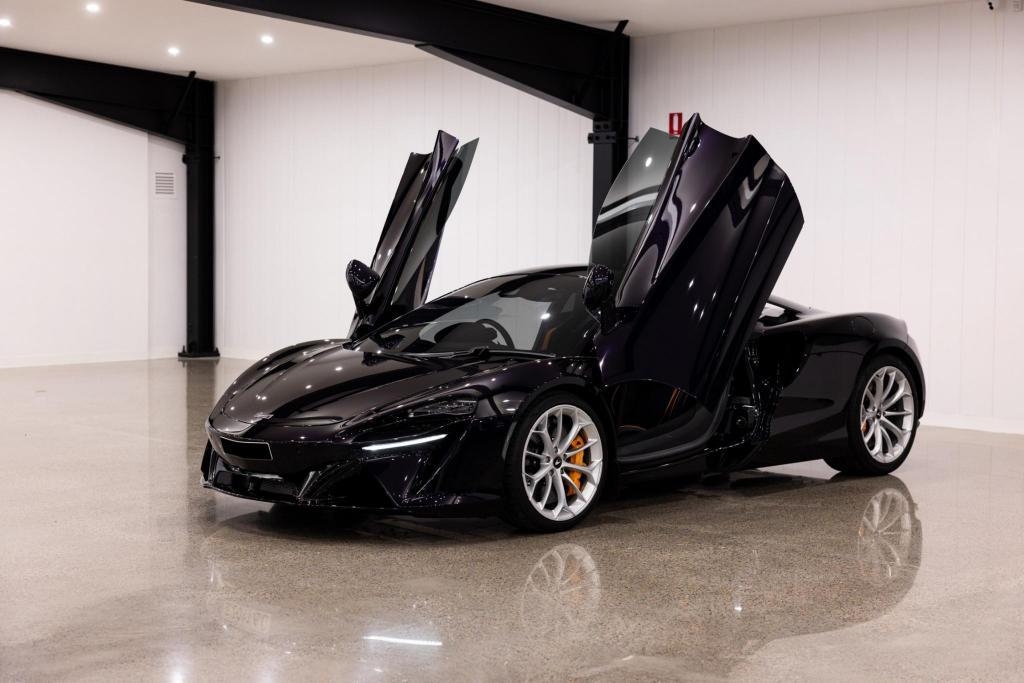 MCLAREN ARTURA